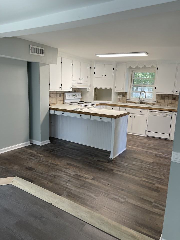 402 Patterson Ave #1 - Photo 4 of 13