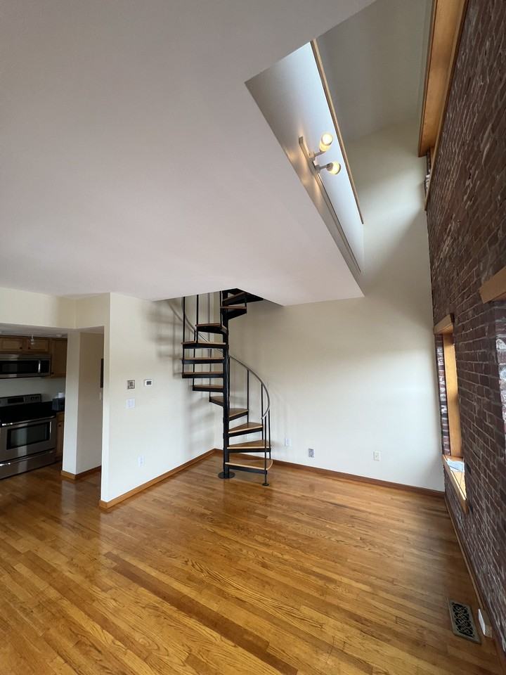 28 Federal St #1 - Photo 3 of 12