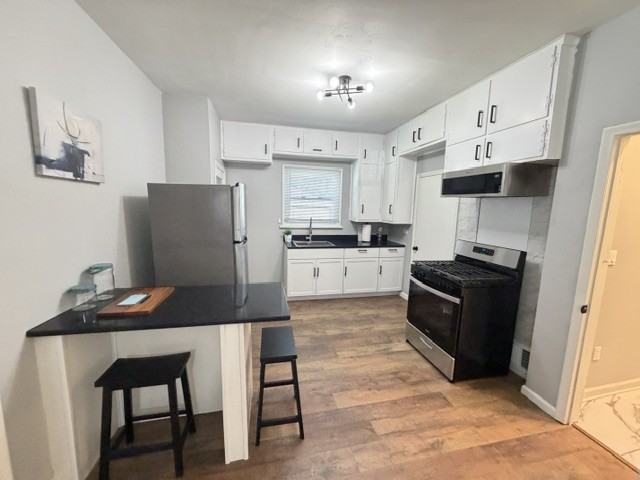 419 E Streicher St #1 - Photo 3 of 11