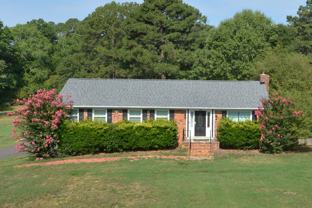 916 Sandlewood Dr #1 - Photo 1 of 1