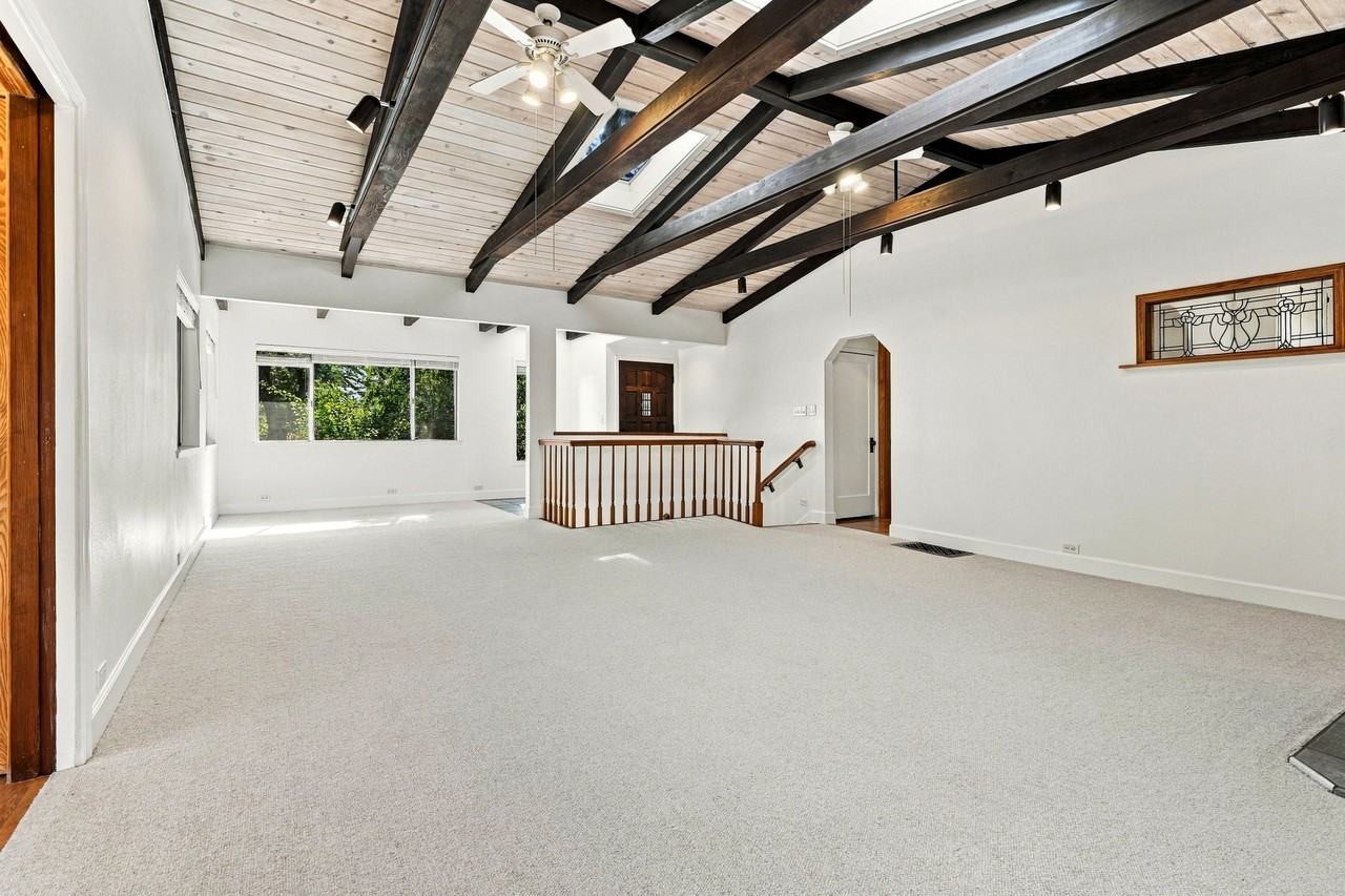 523 Live Oak Ln #0 - Photo 7 of 37