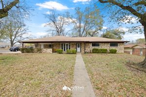 featured image of 401 Hickory St #1