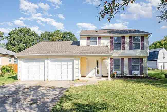 8915 Touchstone Ln - Photo 2 of 27