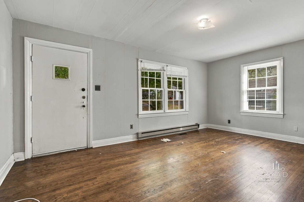 701 Brown St #1 - Photo 6 of 30