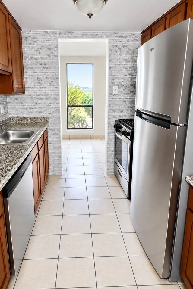 235 WEST CHESTNUT STREETAPT 815 #815 - Photo 3 of 12