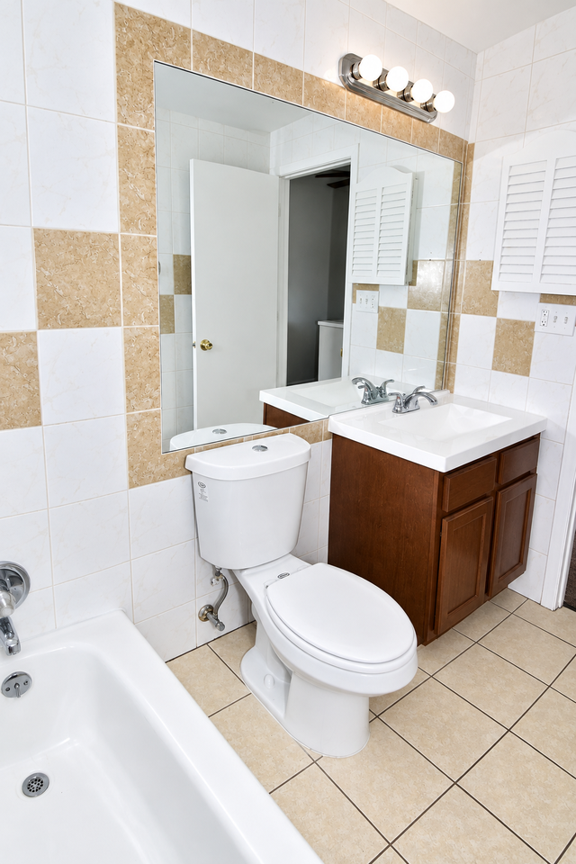 235 WEST CHESTNUT STREETAPT 815 #815 - Photo 6 of 12