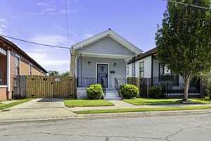 featured image of 1531 France St #1