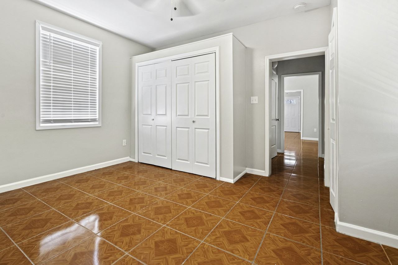 1531 France St #1 - Photo 7 of 15