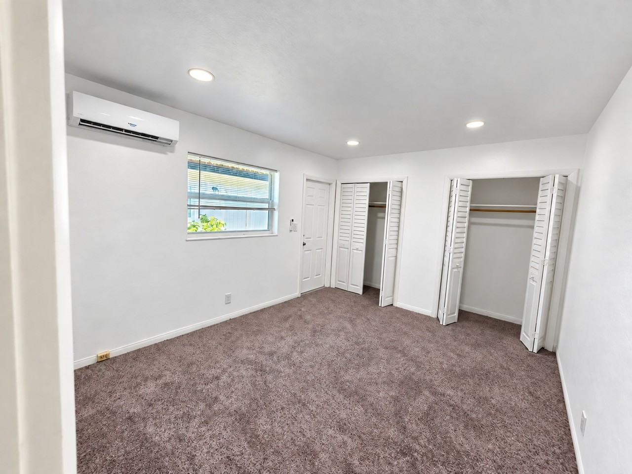 1929 Roosevelt St #2 - Photo 2 of 9