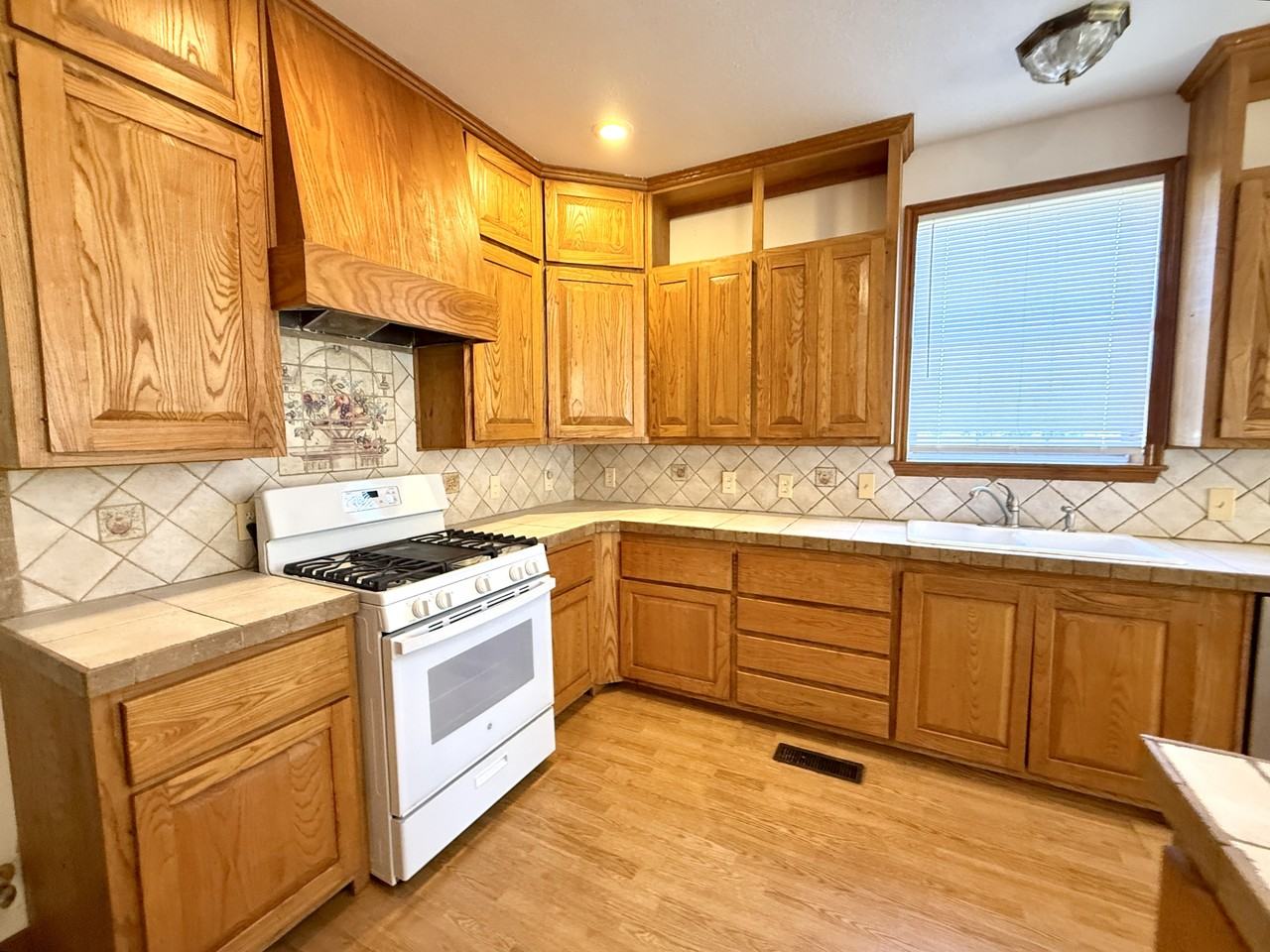 1000 Ponderosa Rd #1 - Photo 2 of 29