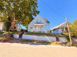 featured image of 111 S 13th St #1