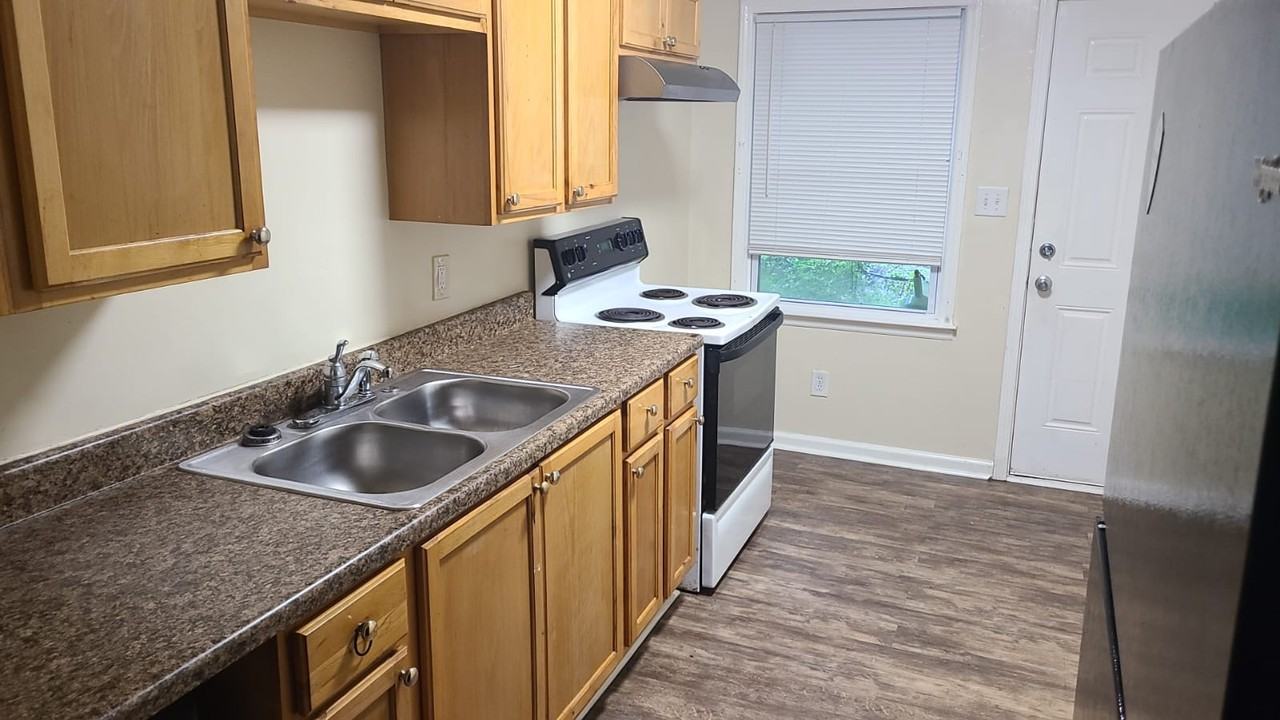 4550 Hershey St #4550-2 - Photo 3 of 11