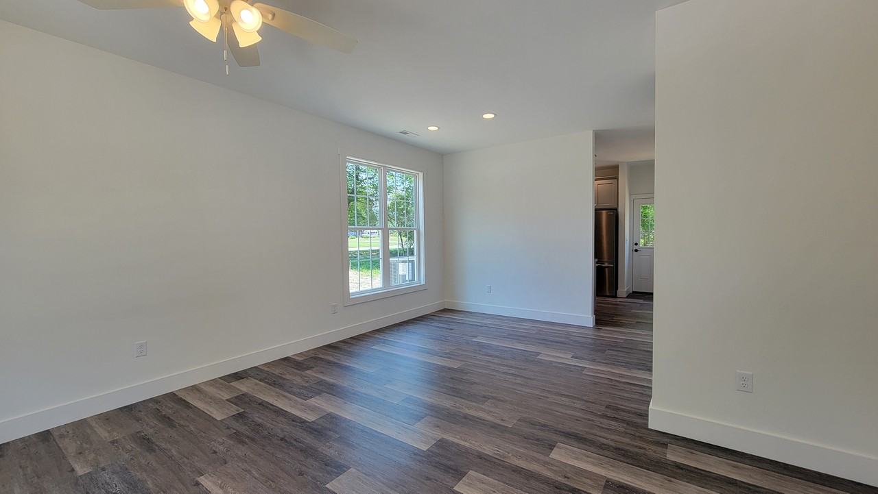 Julian Court - 25 #25 - Photo 3 of 12