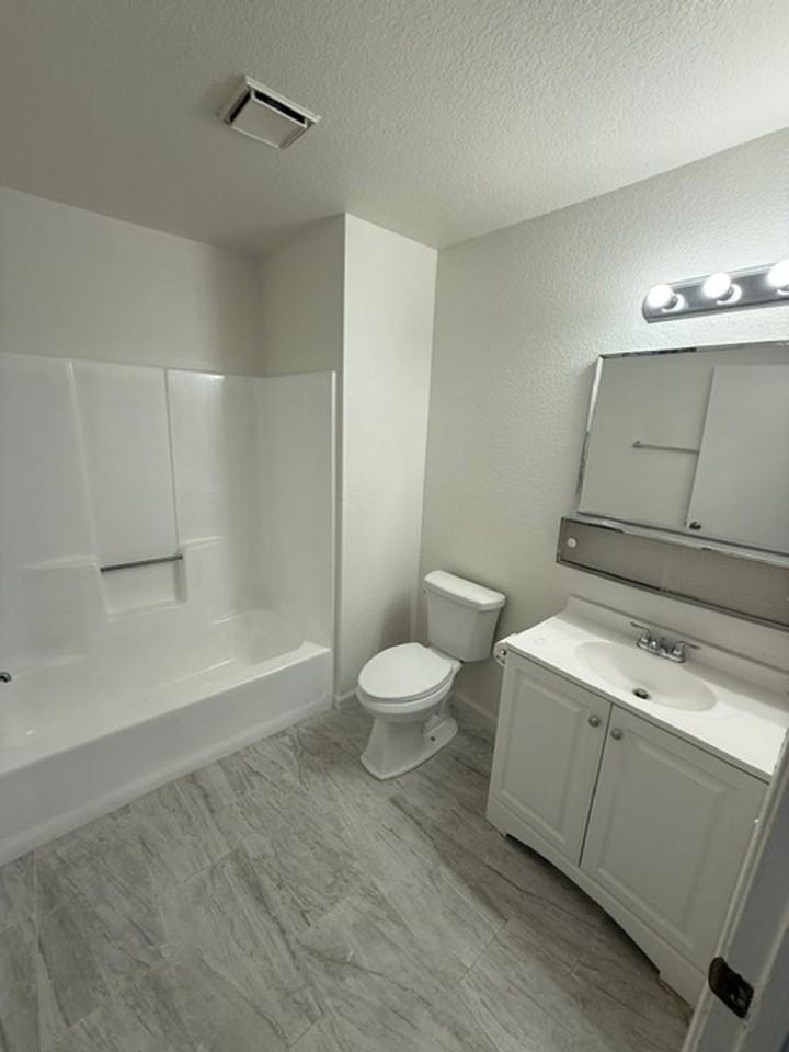 Agua Caliente Apartments - Photo 3 of 14