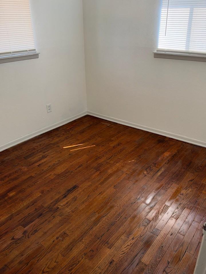426 Nw 54th St #27 - Photo 2 of 10