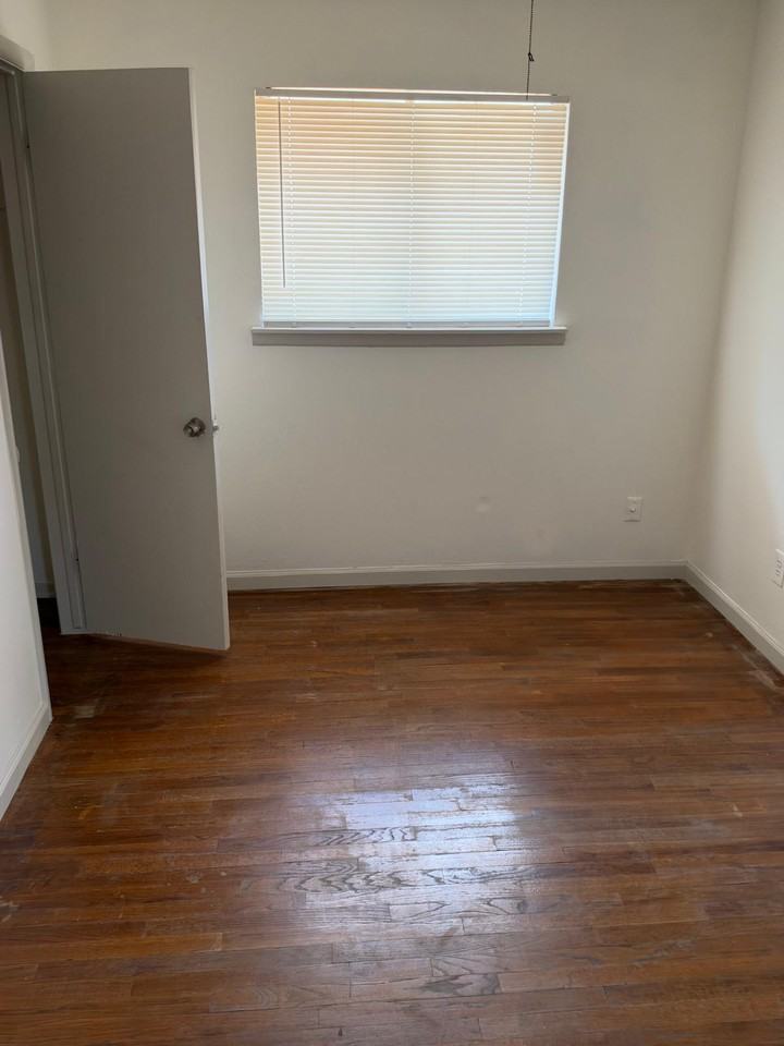 426 Nw 54th St #27 - Photo 4 of 10
