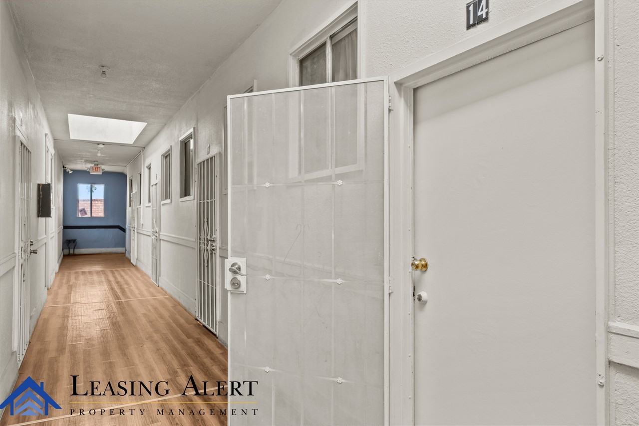 104 S Cummings St #1 - Photo 4 of 16