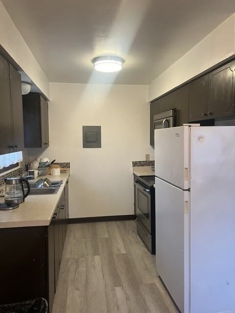 4741 Cordova St #4 - Photo 4 of 8