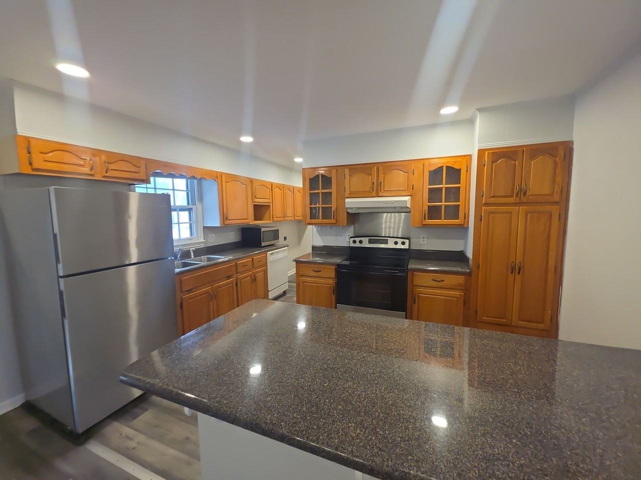 5020 Parkwood Dr Nw #1 - Photo 6 of 14