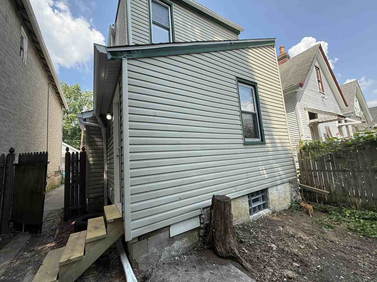 2036 Mackoy St #1 - Photo 3 of 23