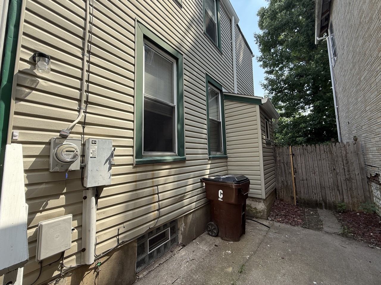 2036 Mackoy St #1 - Photo 7 of 23