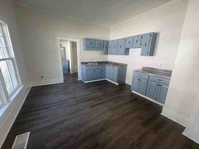 202 Elm St #1 - Photo 3 of 11