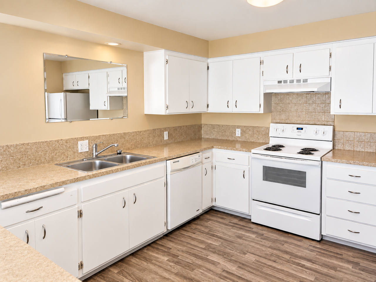 1118 Oakland St #36 - Photo 4 of 10