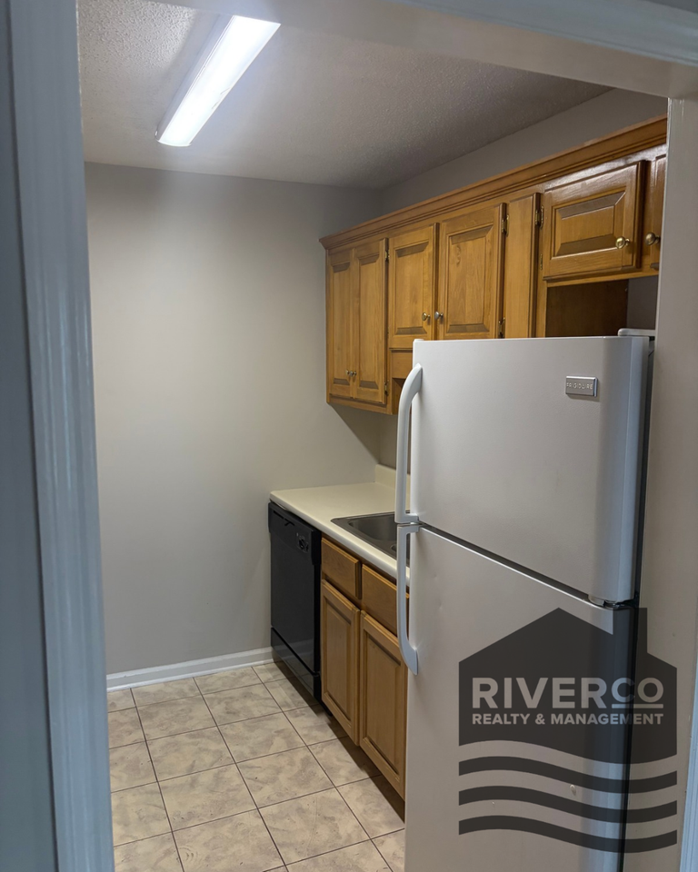411 E Roosevelt Ave #A - Photo 3 of 11