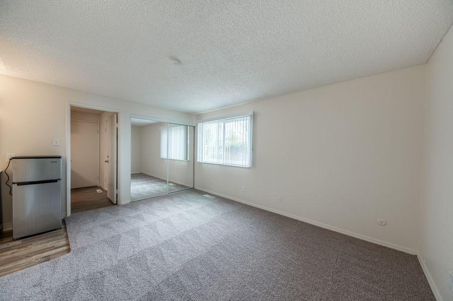 1000 Harvard Way - Photo 6 of 42