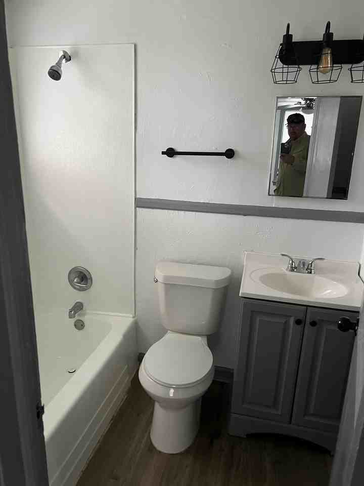 489 Mellon St #1 - Photo 3 of 6