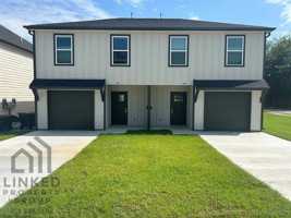 featured image of 518 W 2nd St