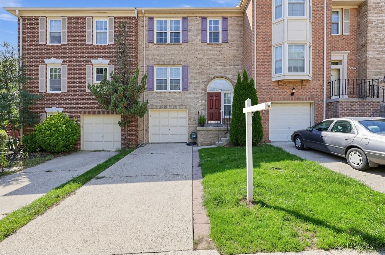 7427 Salford Ct #1 - Photo 2 of 25