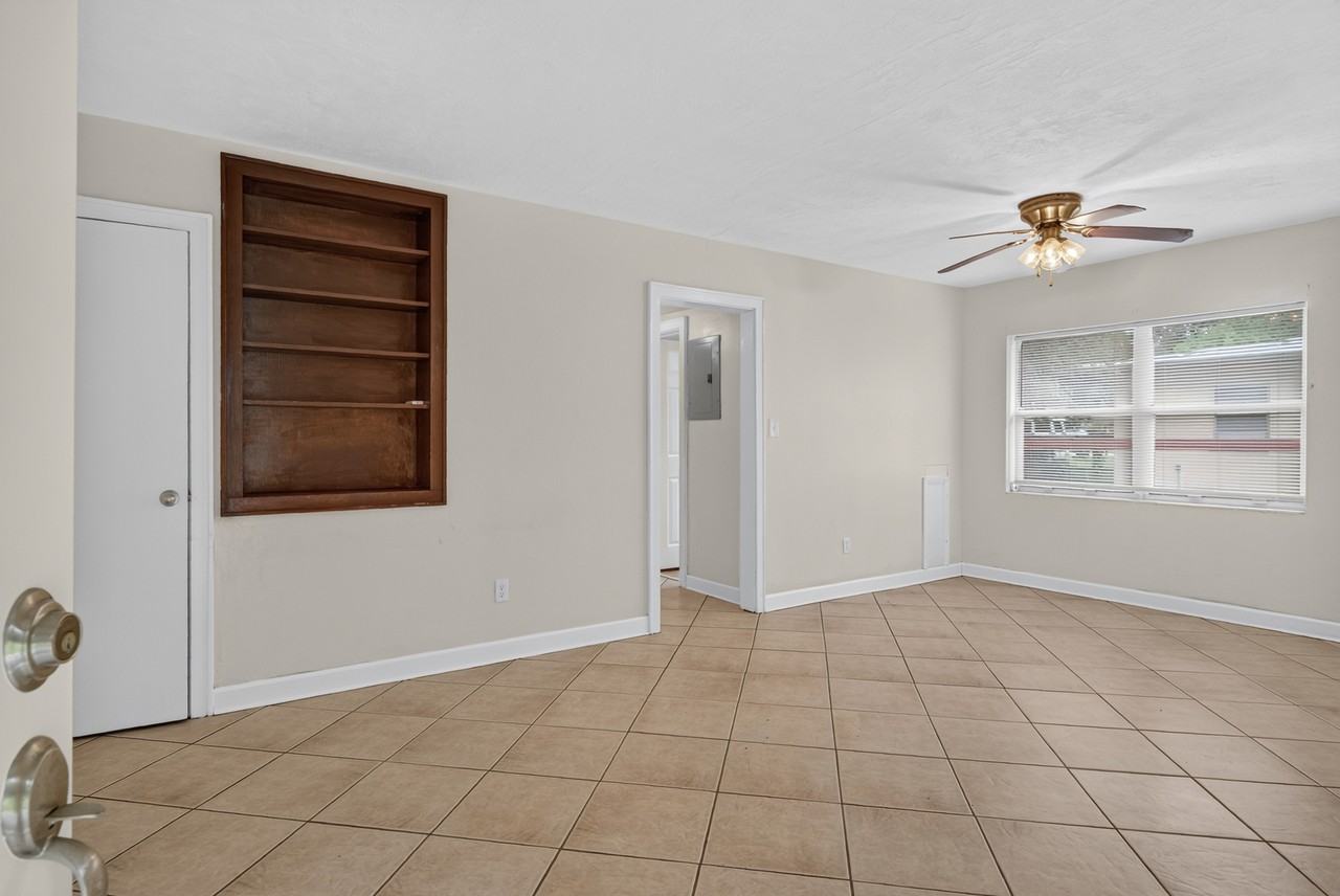 2408 Gillis St #1 - Photo 5 of 19