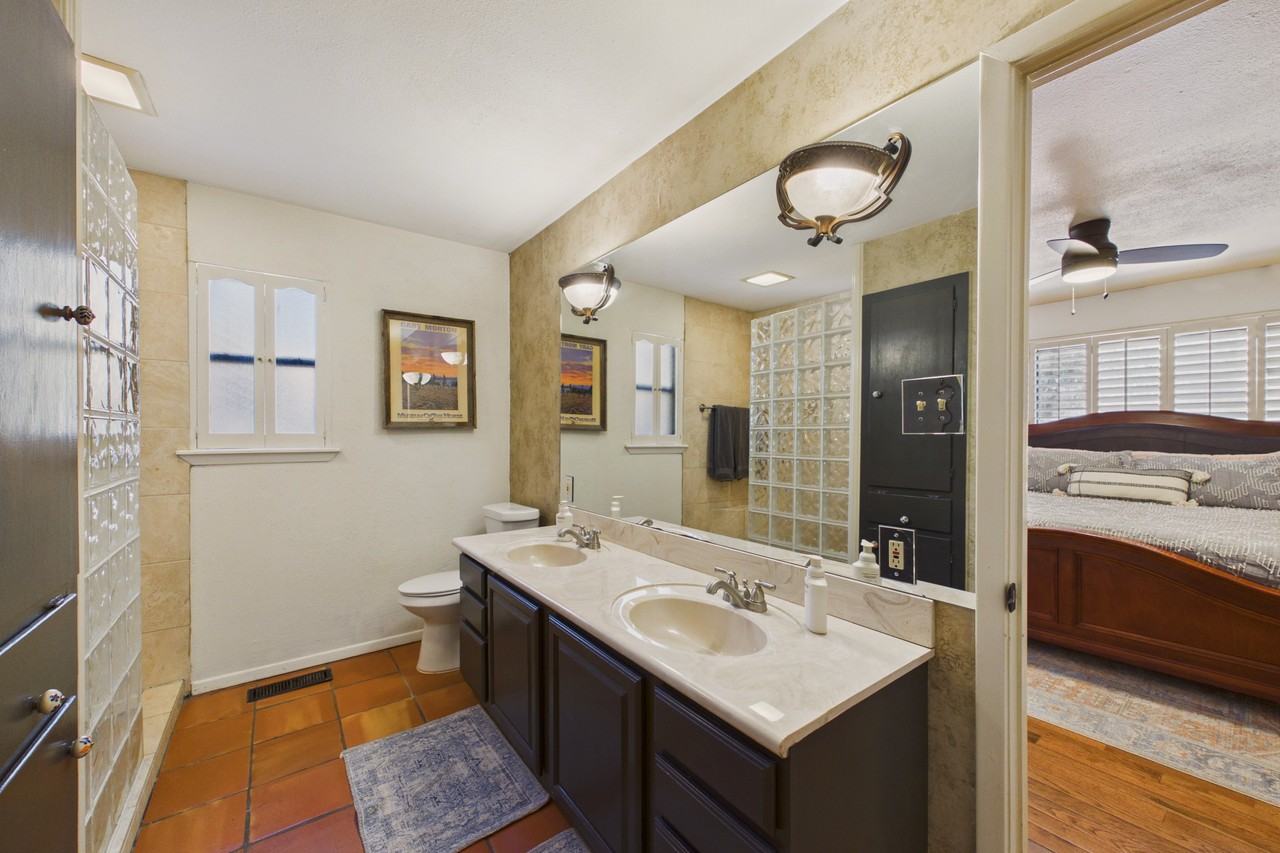 111 Buckner Dr #1 - Photo 7 of 14