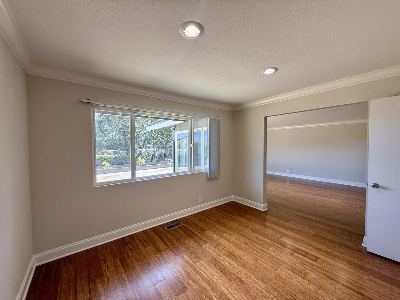 2917 Arguello Dr #MAIN - Photo 6 of 37