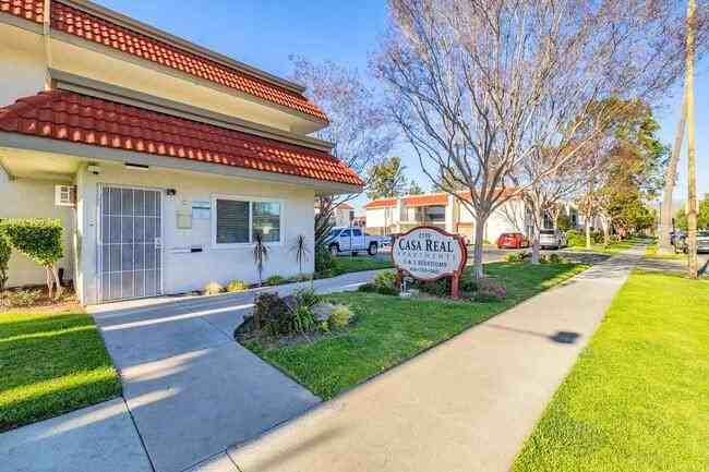 2580 Fontaine Rd - Photo 2 of 26