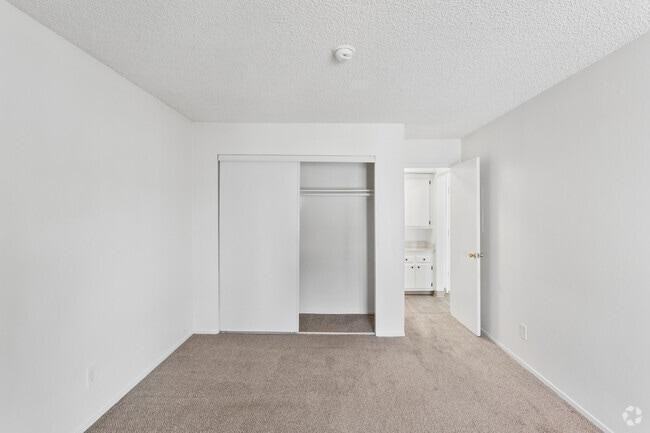 2580 Fontaine Rd - Photo 7 of 26