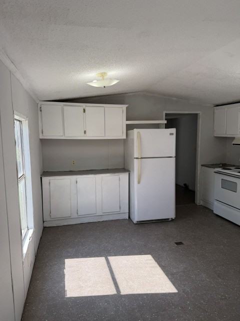 2184 W Point Rd #25 - Photo 3 of 4
