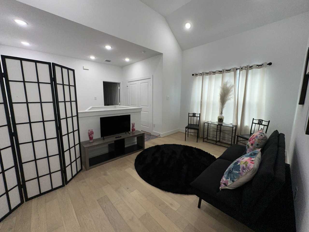 1711 Ruth St #A - Photo 4 of 10