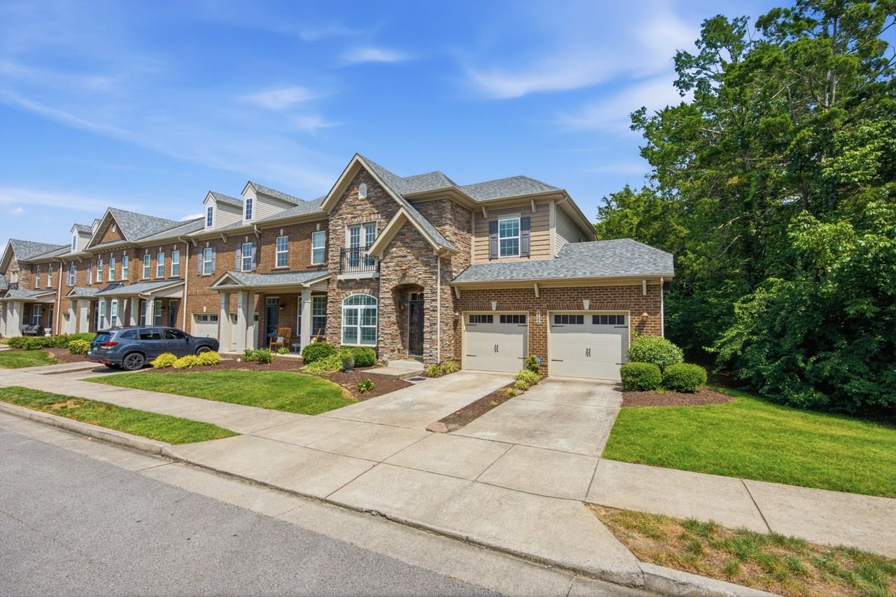 2106 Traemoor Village Ct #1 - Photo 2 of 42