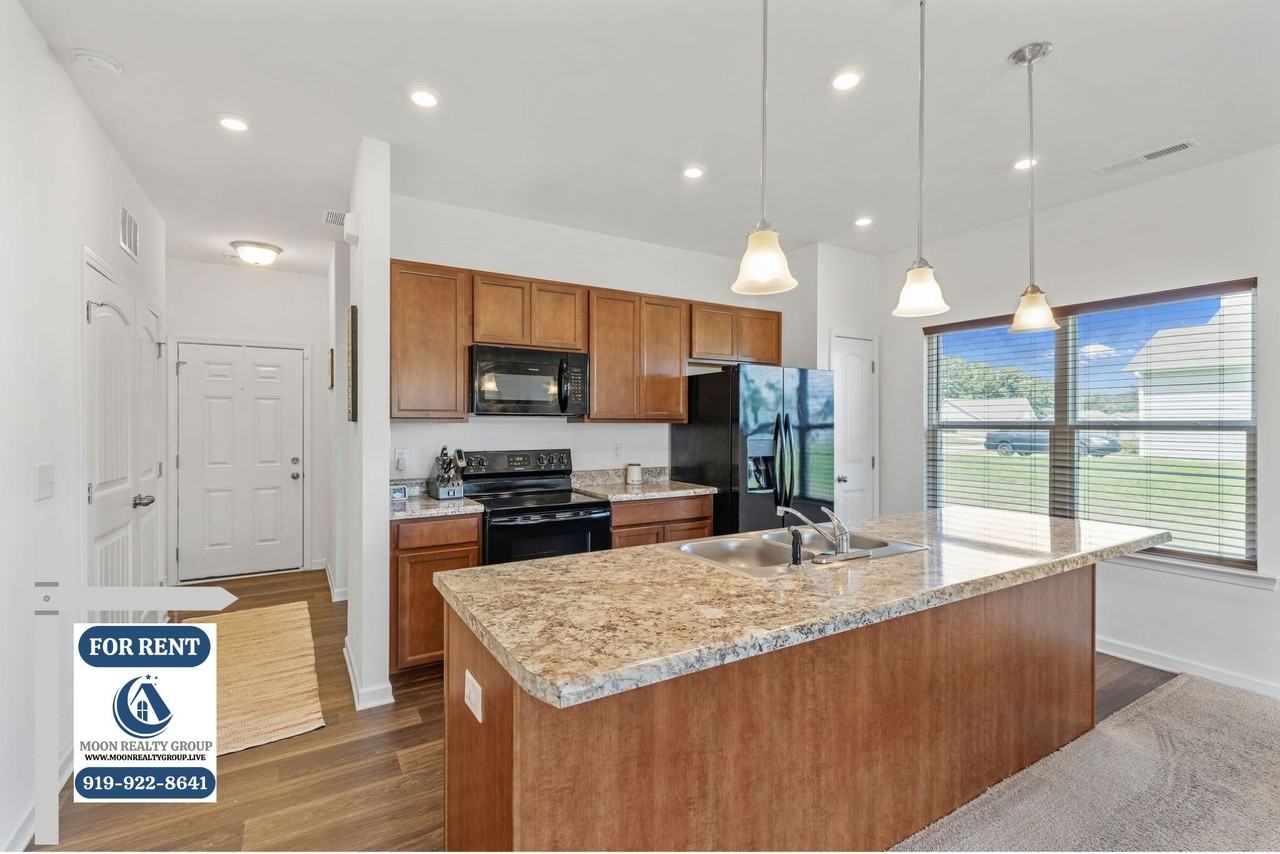 313 Settlers Pointe Dr #1 - Photo 4 of 13