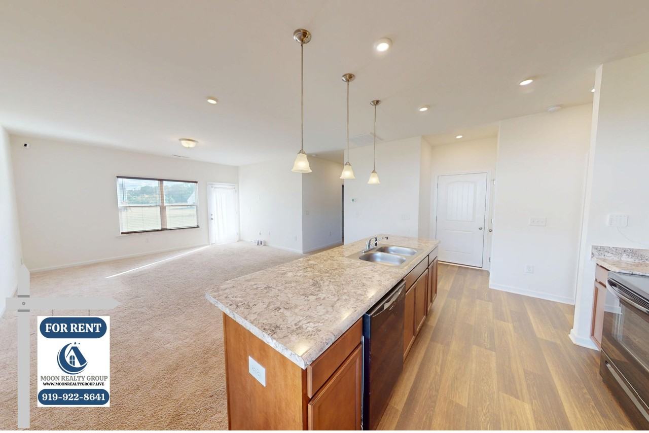 313 Settlers Pointe Dr #1 - Photo 6 of 13
