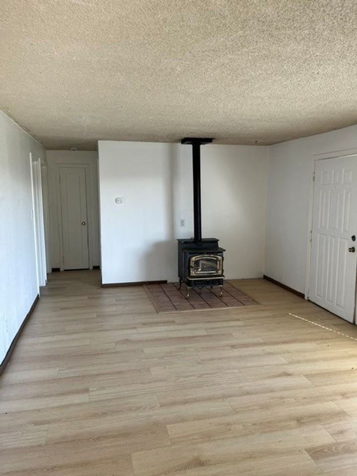 Larch Way Townhomes - Photo 6 of 10