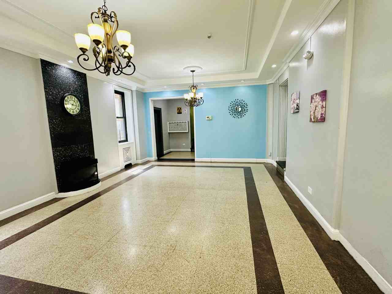 33 South Munn Avenue #1F - Photo 2 of 15