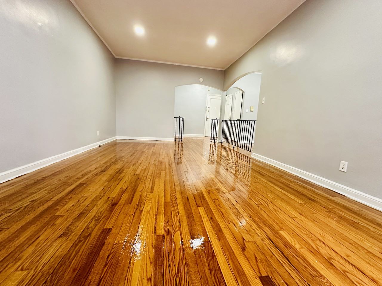 33 South Munn Avenue #1F - Photo 4 of 15