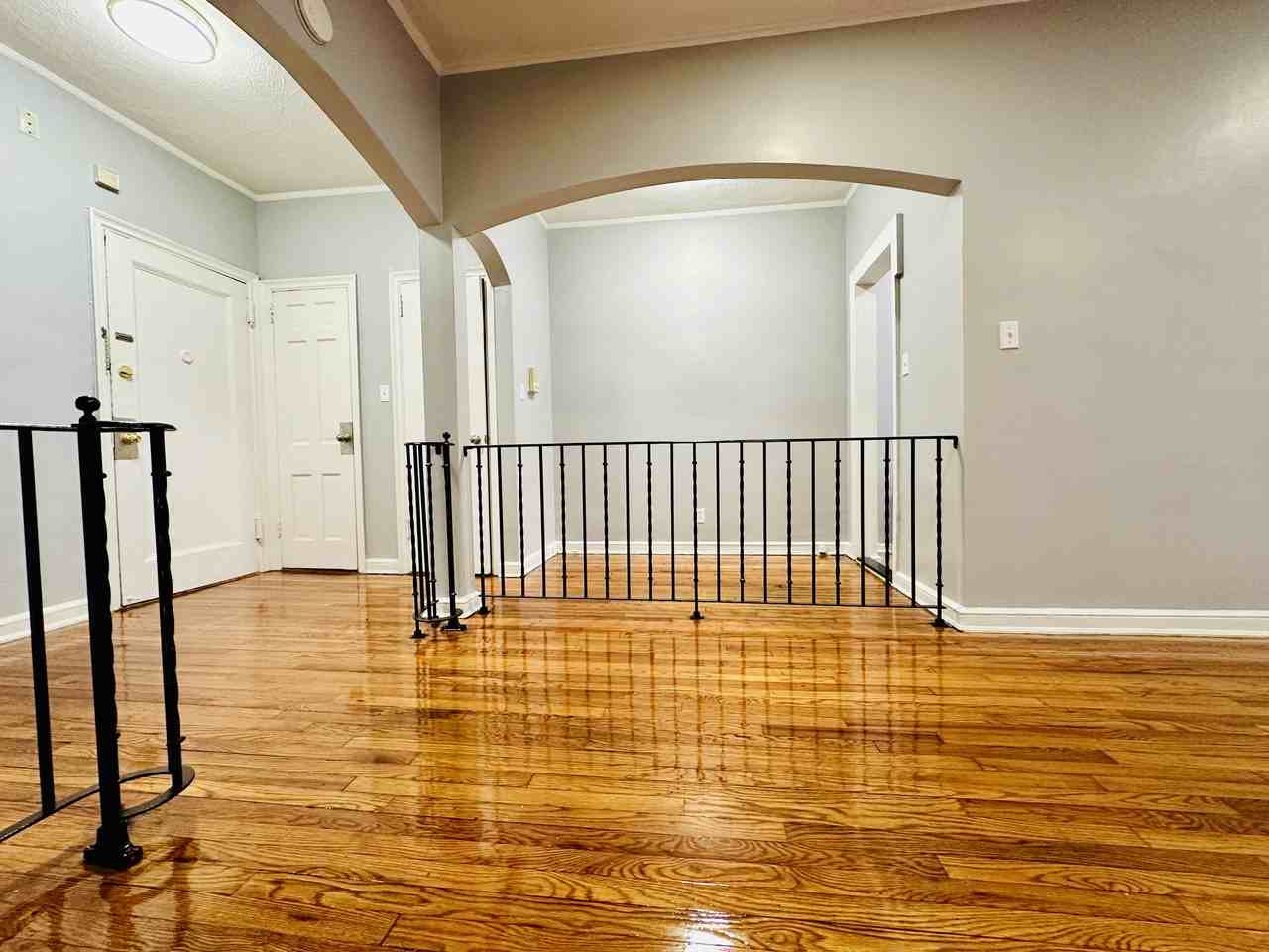33 South Munn Avenue #1F - Photo 5 of 15