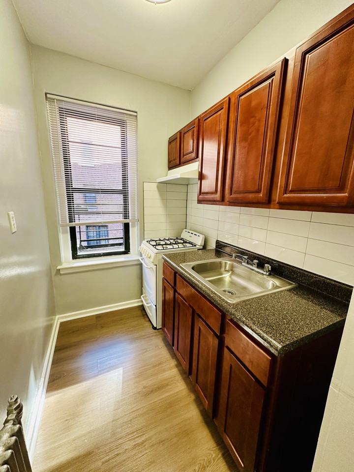 33 South Munn Avenue #1F - Photo 7 of 15