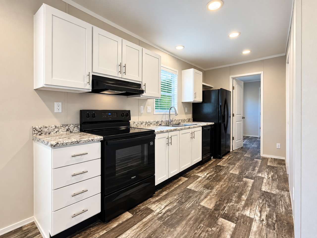 709 N Collins Fwy #33 - Photo 5 of 22