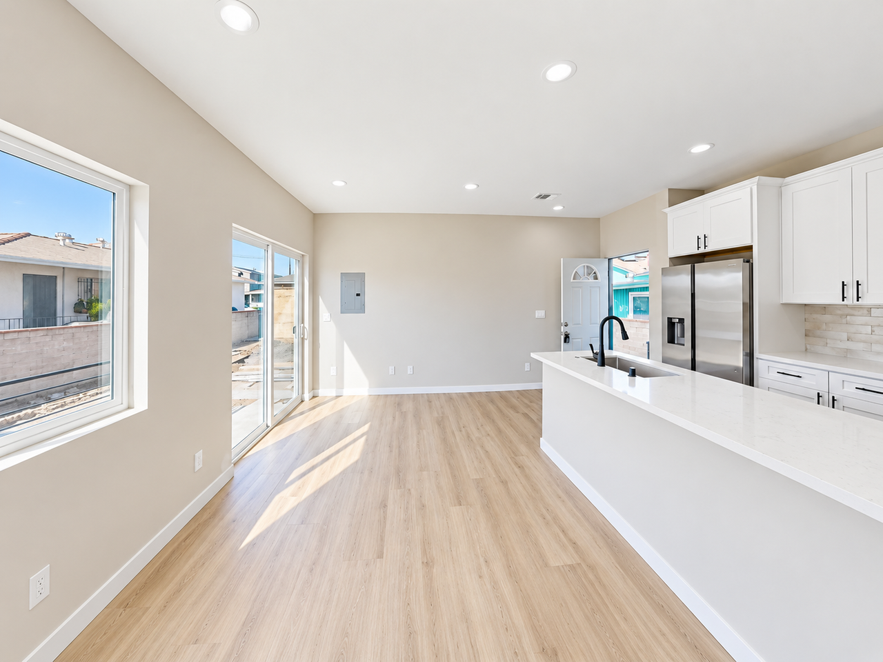 6273 Stewart St - Photo 6 of 17
