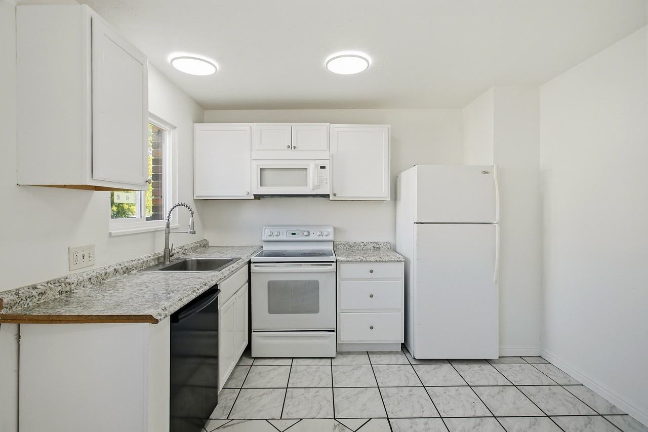 725 South 1000 West #1 - Photo 5 of 28